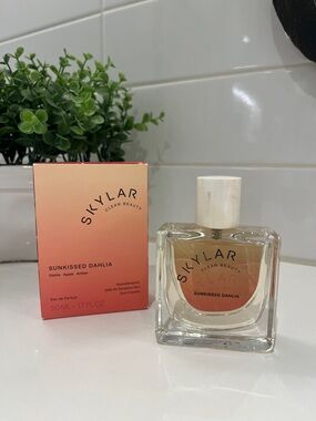 Skylar Sunkissed Dahlia Eau de Parfum - 50 ml full bottle